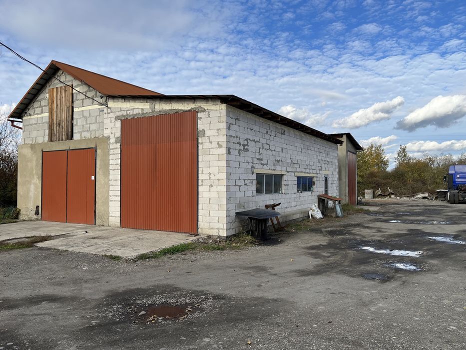 Автосервіс. Гаражі. Складські приміщення