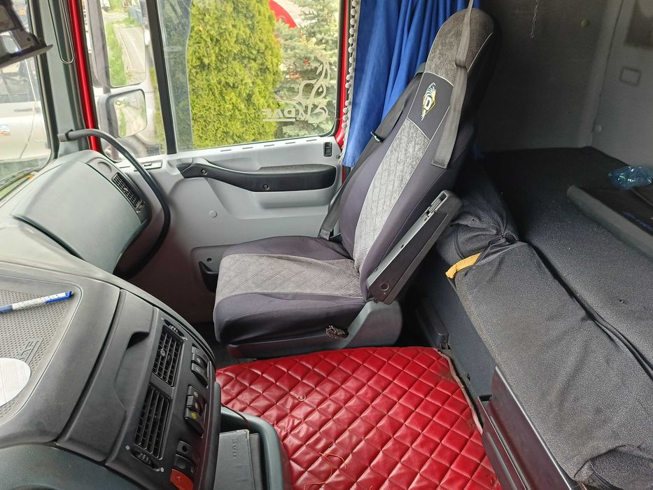 ciągnik siodłowy DAF 95 2005r.