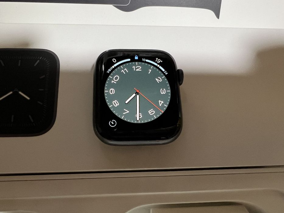 Apple Watch 5. 44mm полный комплект