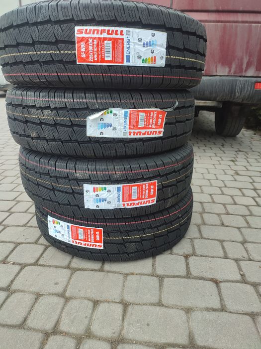 Шини зима 225/70 R15c Sunfull