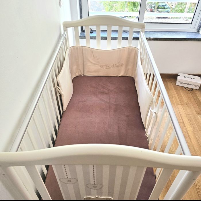 Berço da Pali em madeira maciça