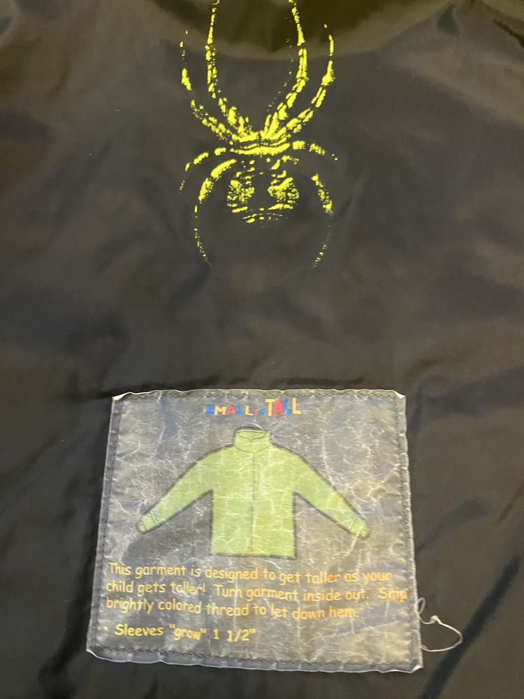 Kurtka i spodnie narciarskie Spyder dla dziecka od 7 lat.