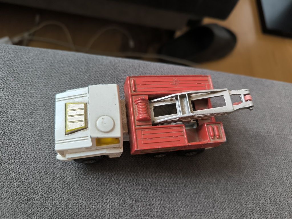 Samochodzik Matchbox 1975r.