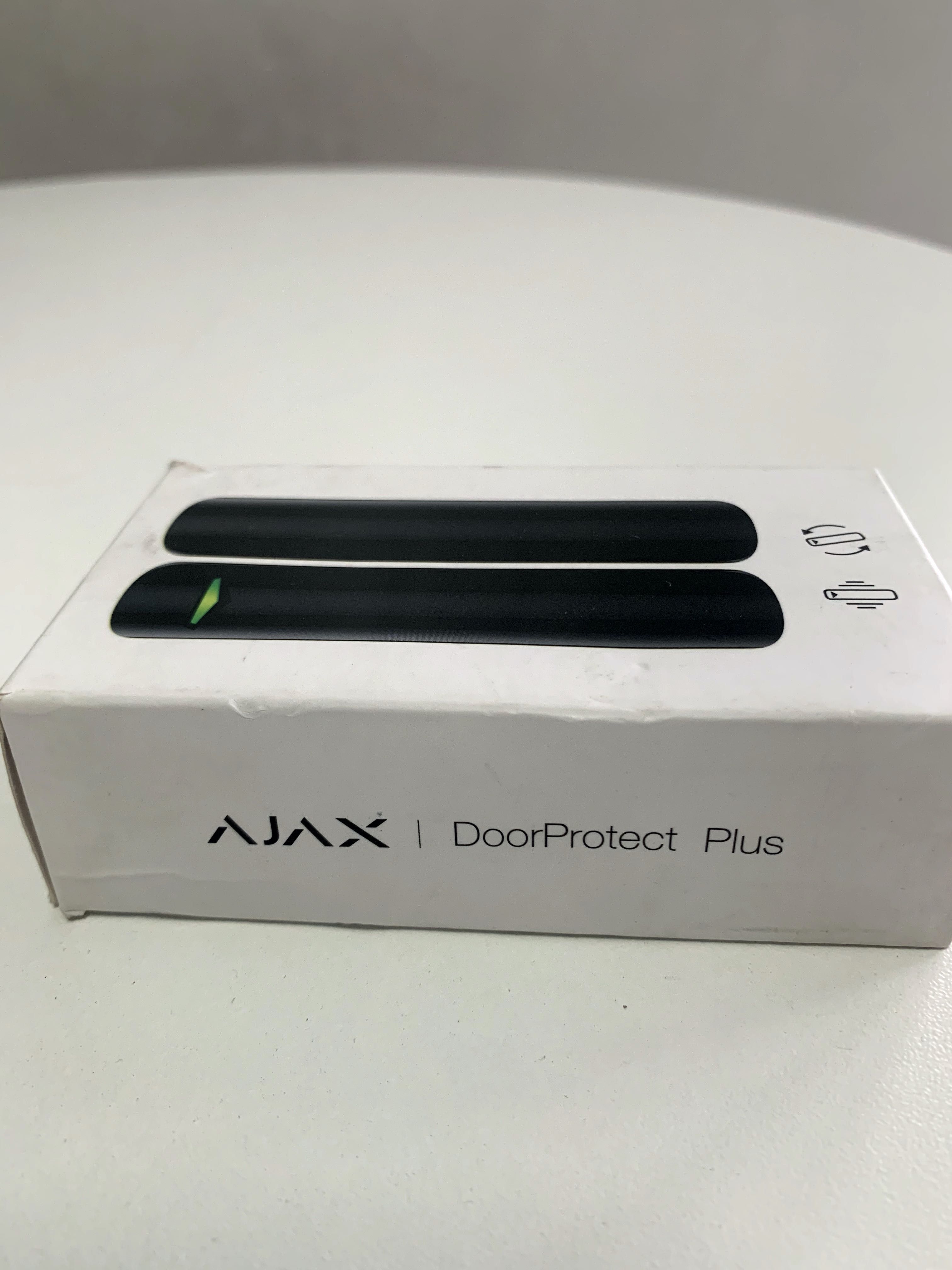 Датчик відкриття Ajax DoorProtect Plus Black