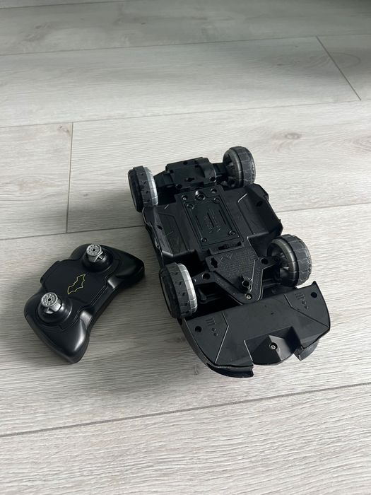 Бетмобіль на радіокеруванні