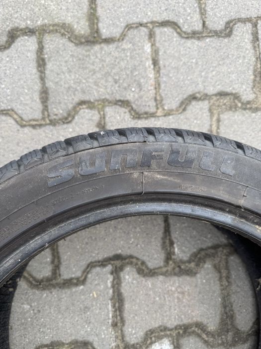 Sprzedam opony zimowe Sunfull 225/45/17