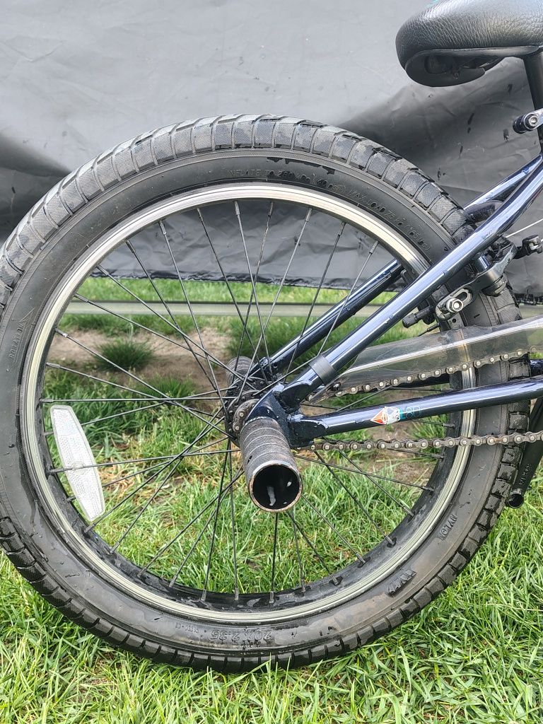 BMX Mongoose Legion L80