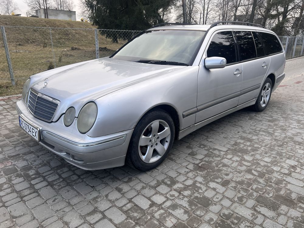 Mersedes-Benz. E-270  2.7 дизель