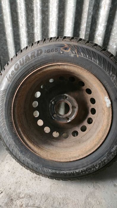 Felgi wraz z oponami 195/65R15 95T IG65 - 4 sztuki