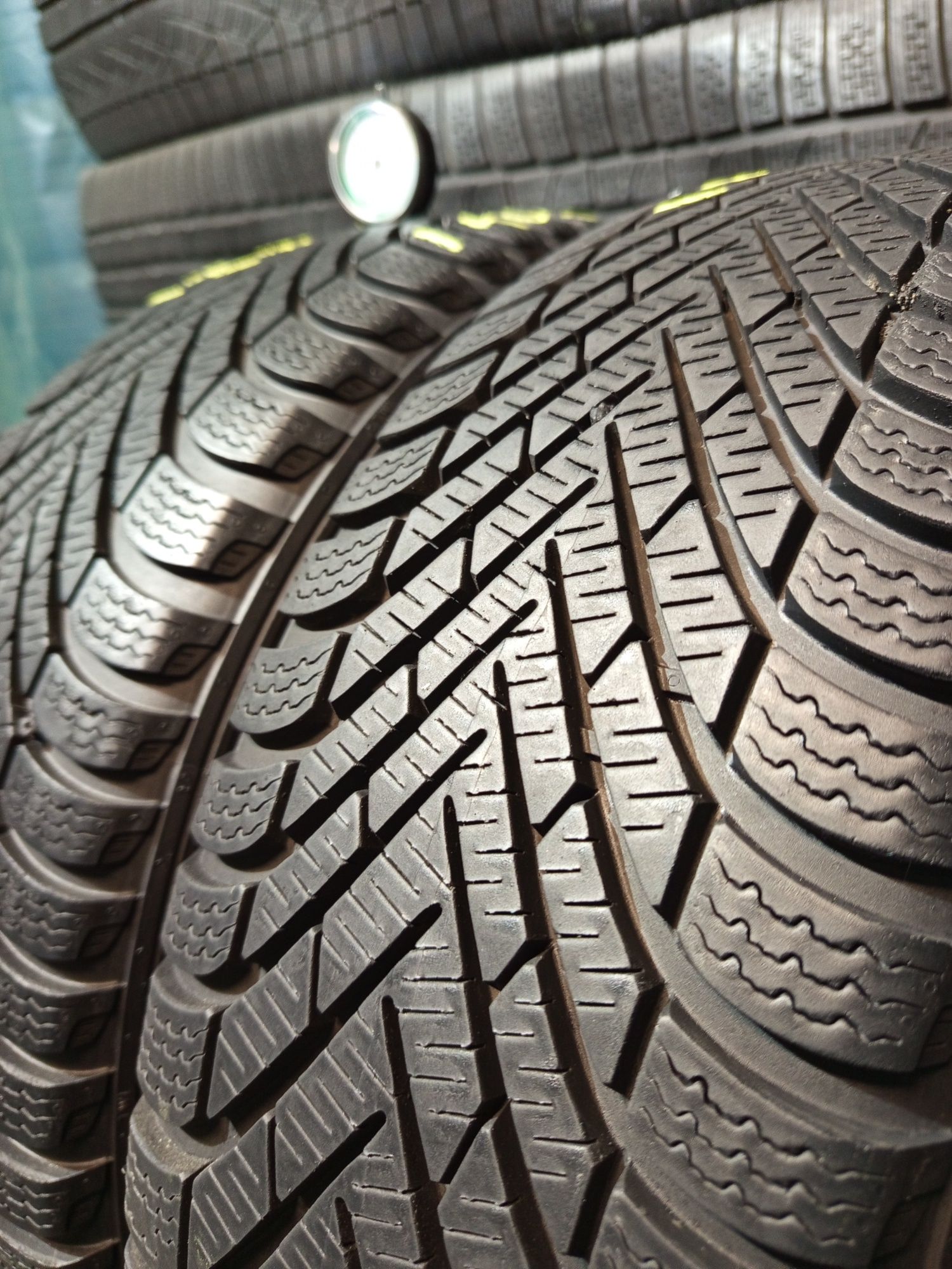 185/60R15 Pirelli Winter Cinturato