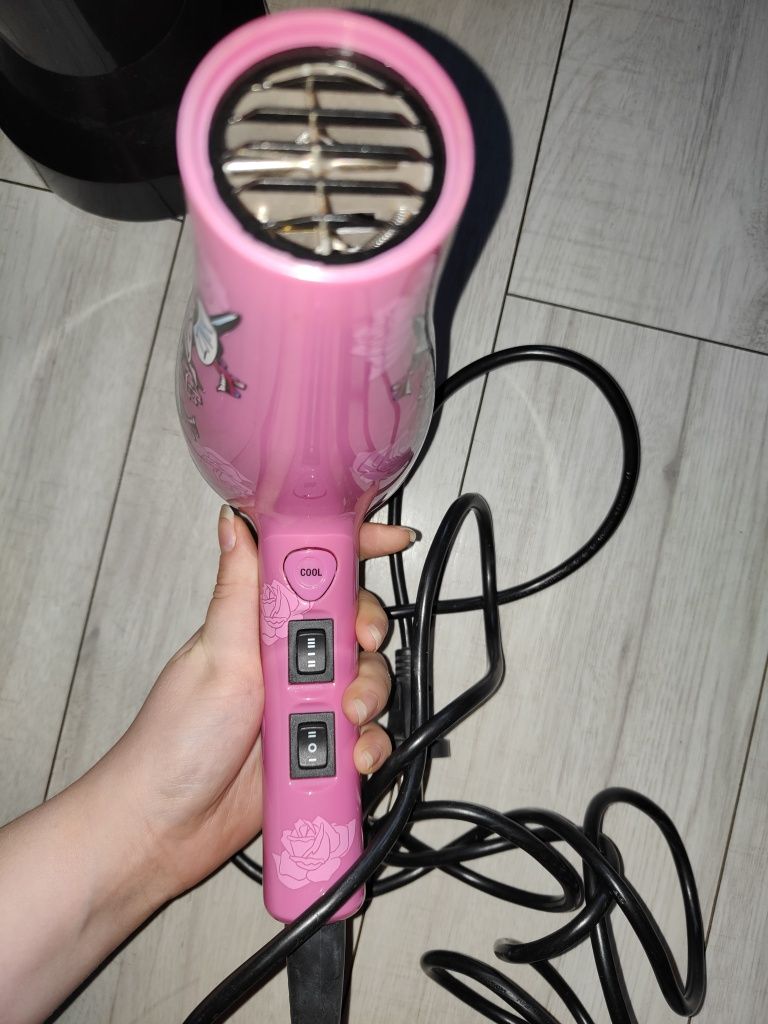 Babyliss Pro INK suszarka do włosów limitededition z koncentratorem