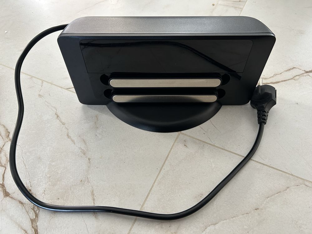 Robot sprzątający / odkurzacz automatyczny NEATO Botvac D7 Connected
