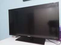 TV LED Samsung 32" em óptimo estado