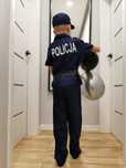 Strój na bal karnawałowy przebierańców policjant