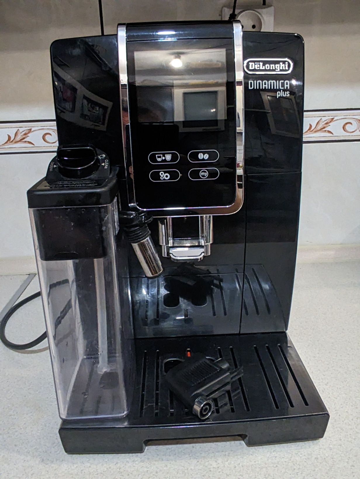 Expres DeLonghi Dinamica Plus Ecam 370.70.B ekspres ekspresso kawa