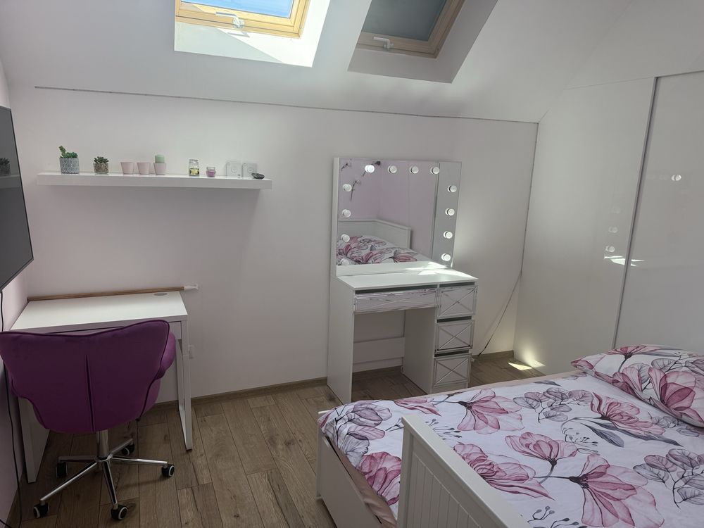 Domek nad jeziorem z jacuzzi, solarium, linia brzegową, sauna, plaża