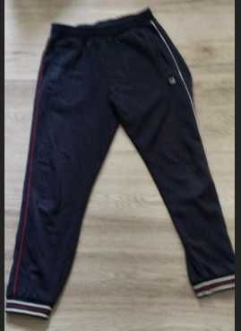 Spodnie dla dzieci. Rozmiar 134-140 cm