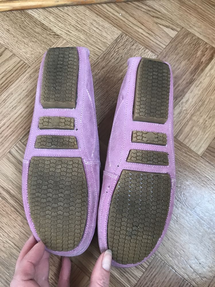 Продам мокасины , замш