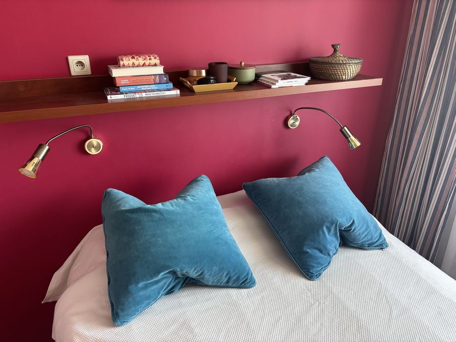 Komplet mebli VOX Imperium – szafa, komoda, półka i lampki do sypialni