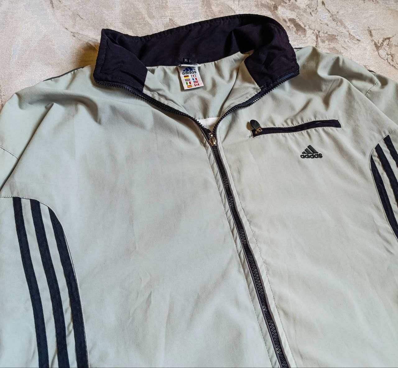 Вітровка Adidas Vintage
Стильная винтажна