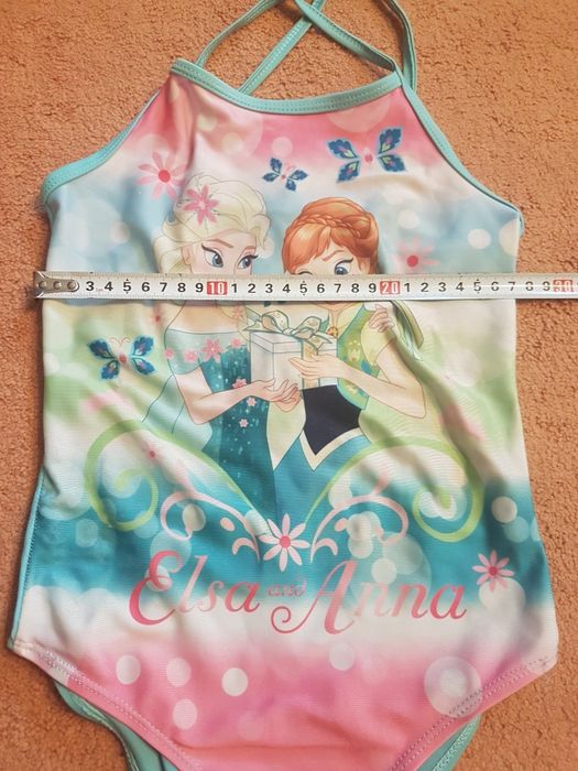 Stroj kąpielowy dla dziecka Kraina Lodu 122/128