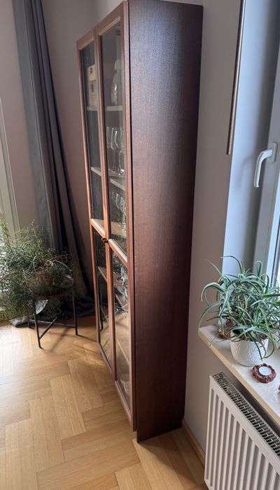 Szafka serwantka - stan bardzo dobry.