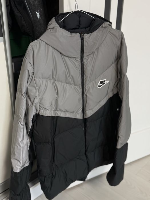 Продається куртка Nike оригінал чоловіча