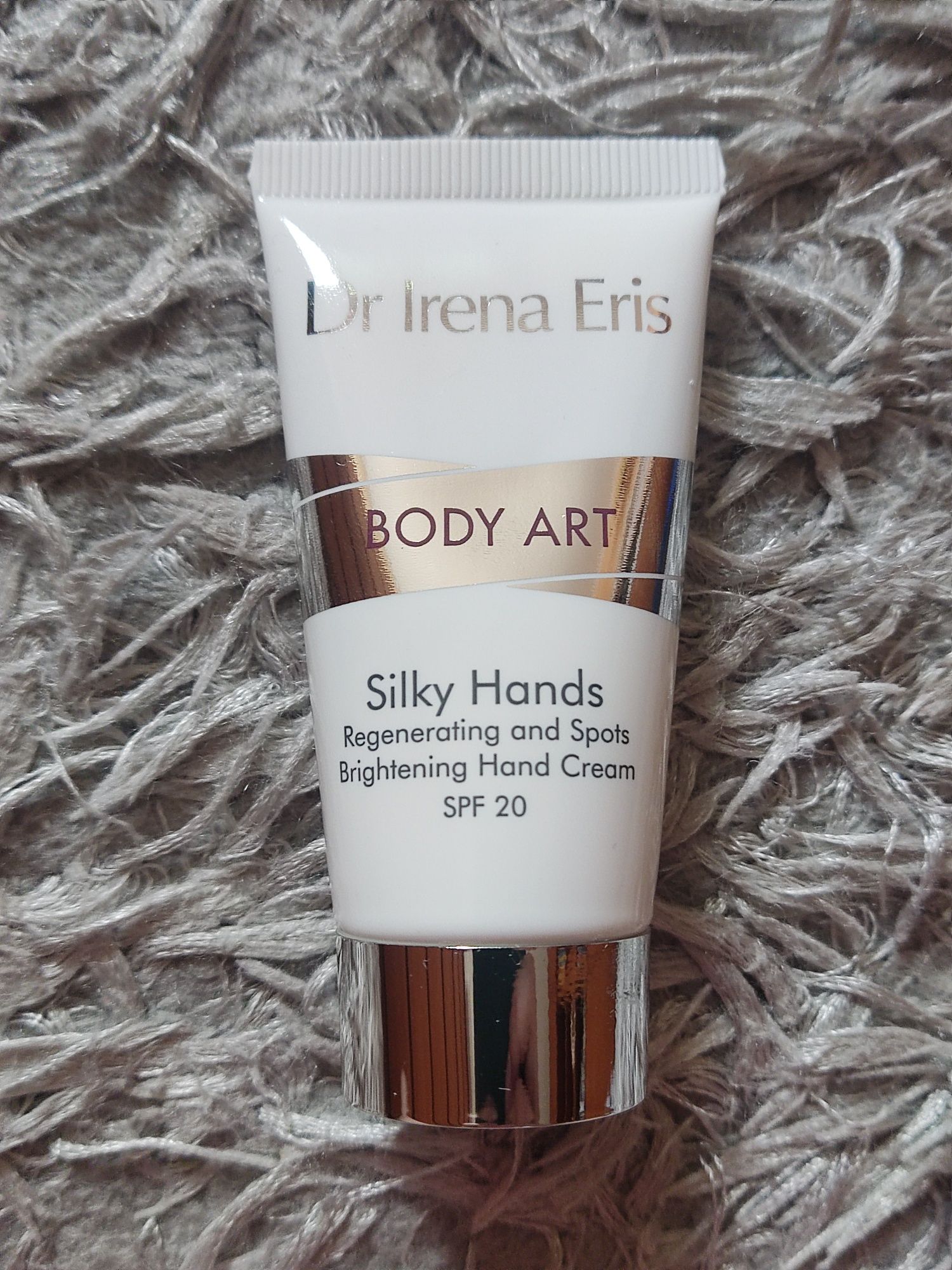 Nowy krem do rąk dr Irena Eris body art silky hands spf 20 pielęgnacja