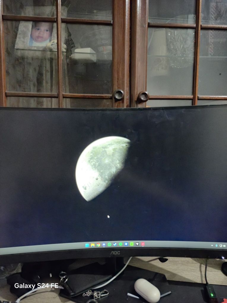 Monitor Gaming AOC em perfeito estado só aceito dinheiro em mãos.