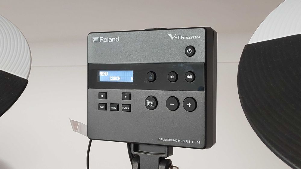 Bateria Eletrónica Roland TD-02K + Pad ATV 13" + Baquetas + Extras