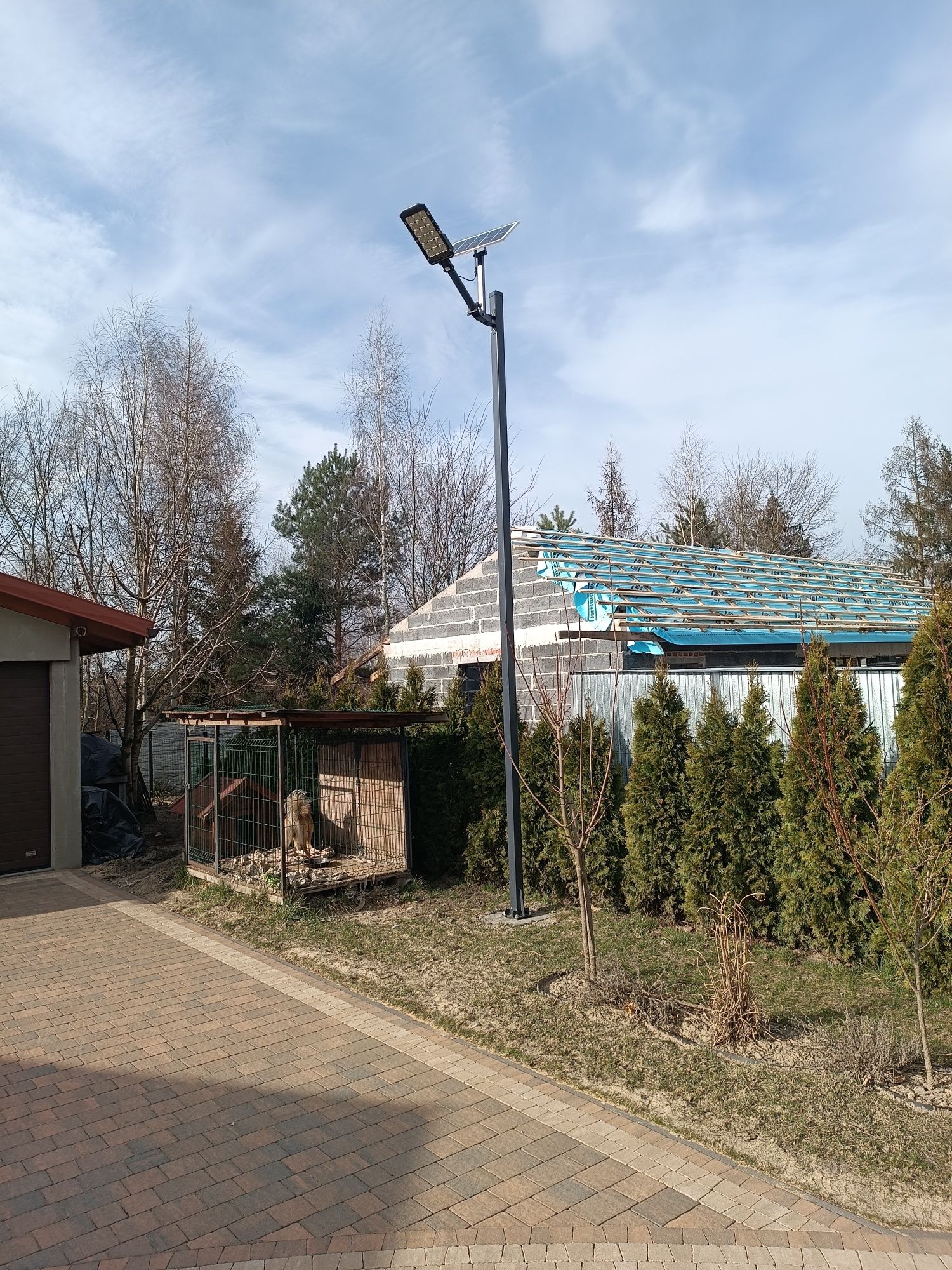 Słup+ lampa solarna