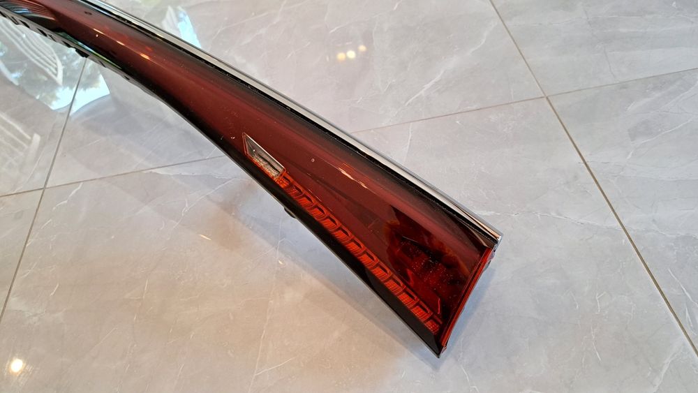 Byd Atto 3 blenda lampa tylnia tył w klape