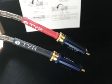 NORDOST TYR rca 1m ze skrzynią.