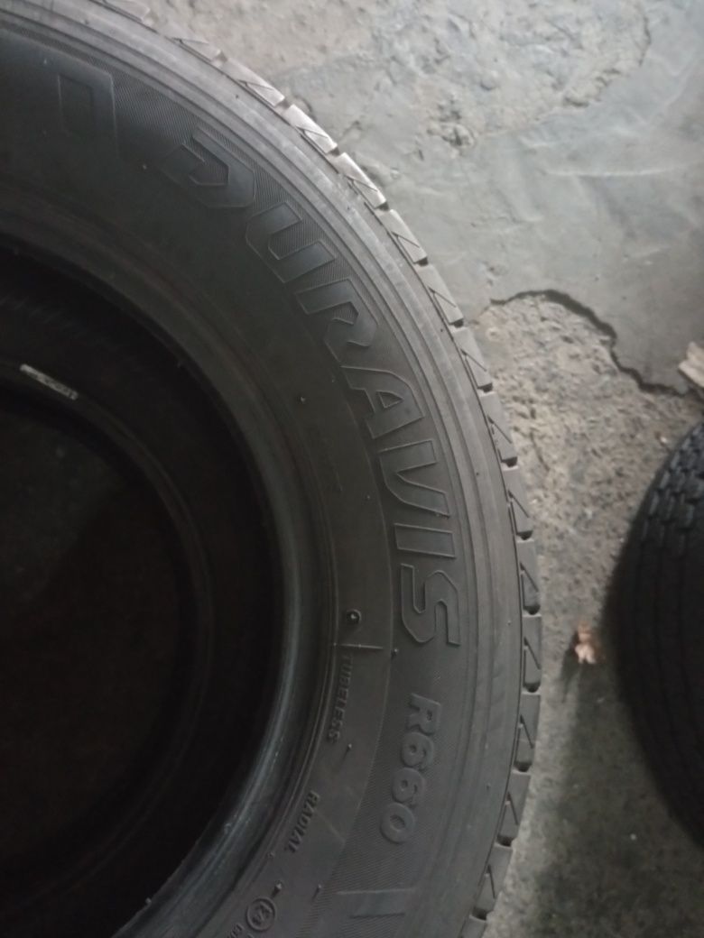 Літні шини б/у 215/70 R15C 109/107S Bridgestone Duravis R 630 (склад)