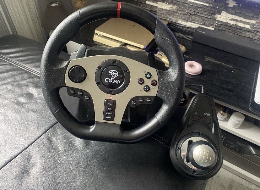 Wystawiam na sprzedaż kierownicę marki Cobra GT900