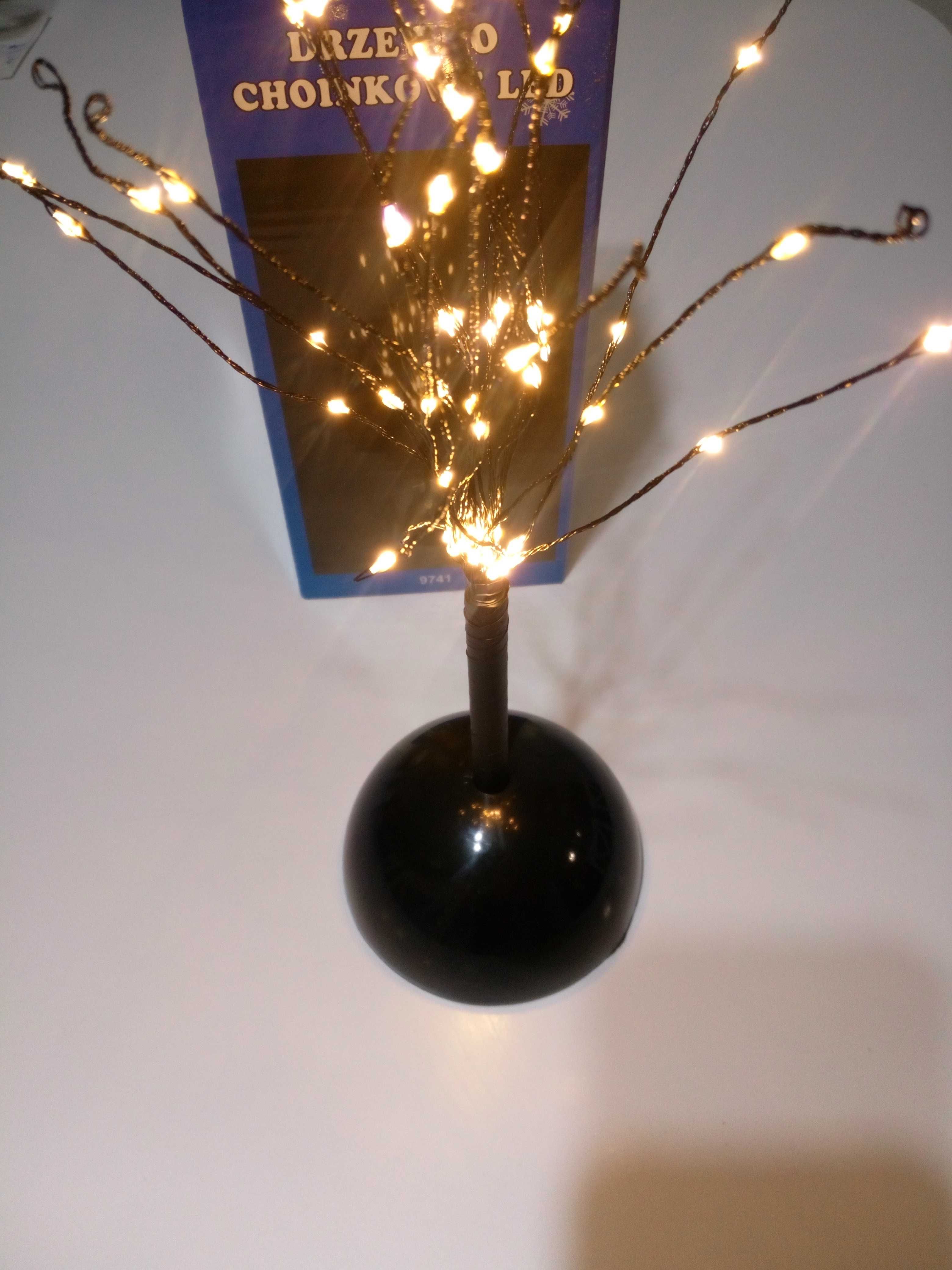 Drzewko świecące /choinka z lampkami 60 LED 20 cm