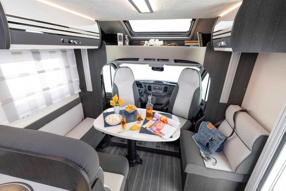 Wynajem Kampera Roller Team 5 osób rok 2025 wersja ZIMOWA!