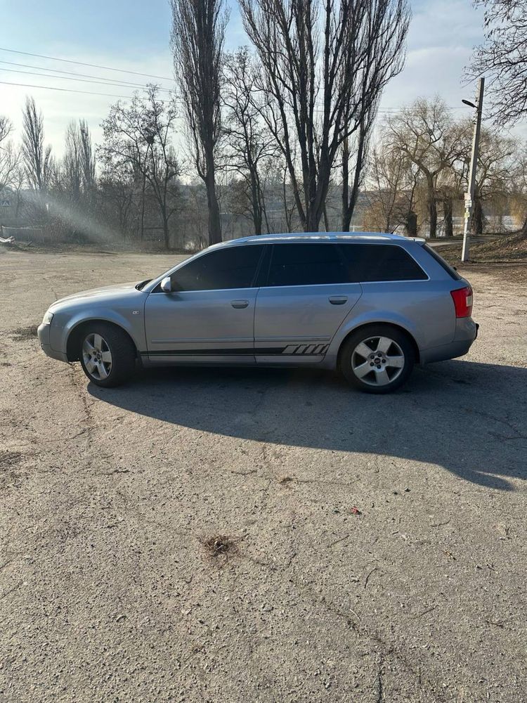 Audi A4B6 1.9 tdi s-line