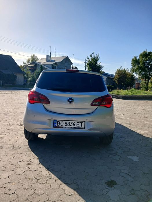 Opel corsa 2017 рік