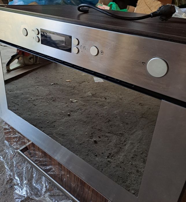 Mikrofalówka pod zabudowę Whirlpool