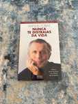 Nunca Te Distraias da Vida - Manuel Forjaz