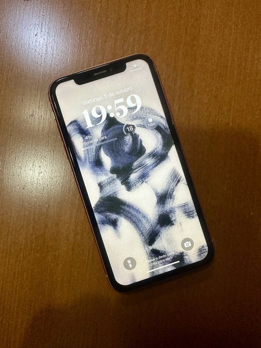 iPhone XR 64 GB em muito bom estado