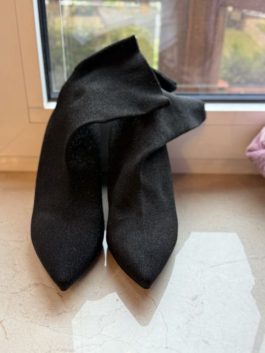 Ботильони pollini 38 розмір