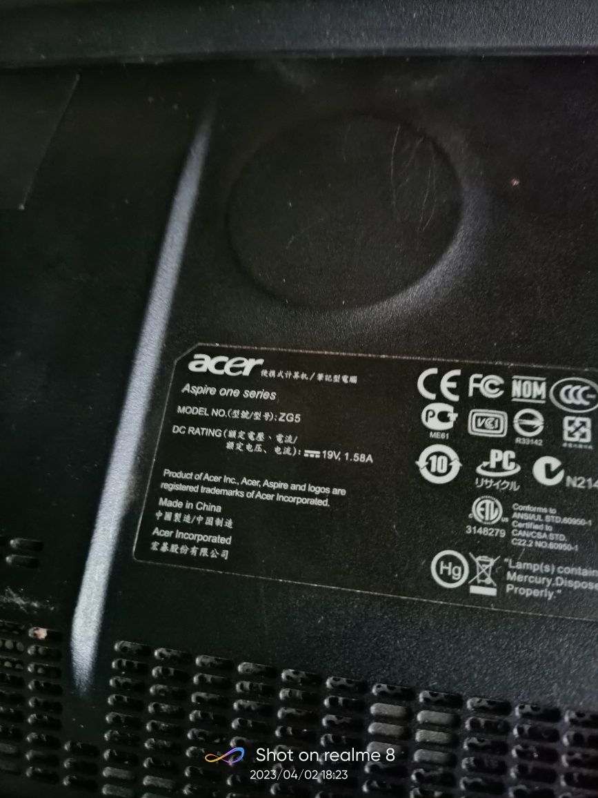 Acer one mały laptopik