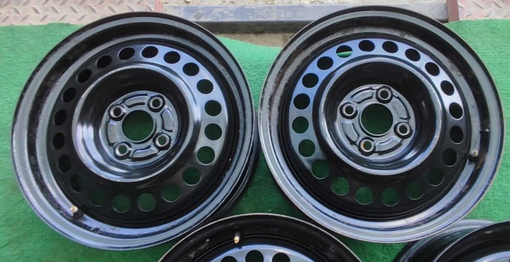 Felgi Stalowe Honda 4x100  5,5jx15  ET45/40  4-szt