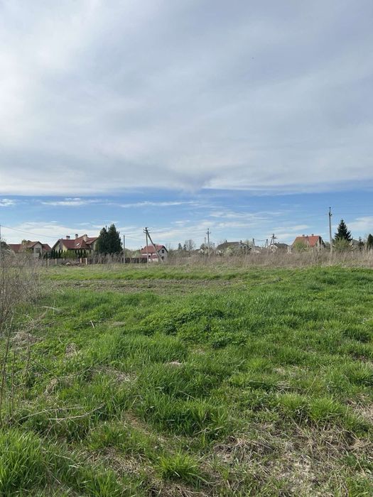 Продаж земельної ділянки в с.Суховоля