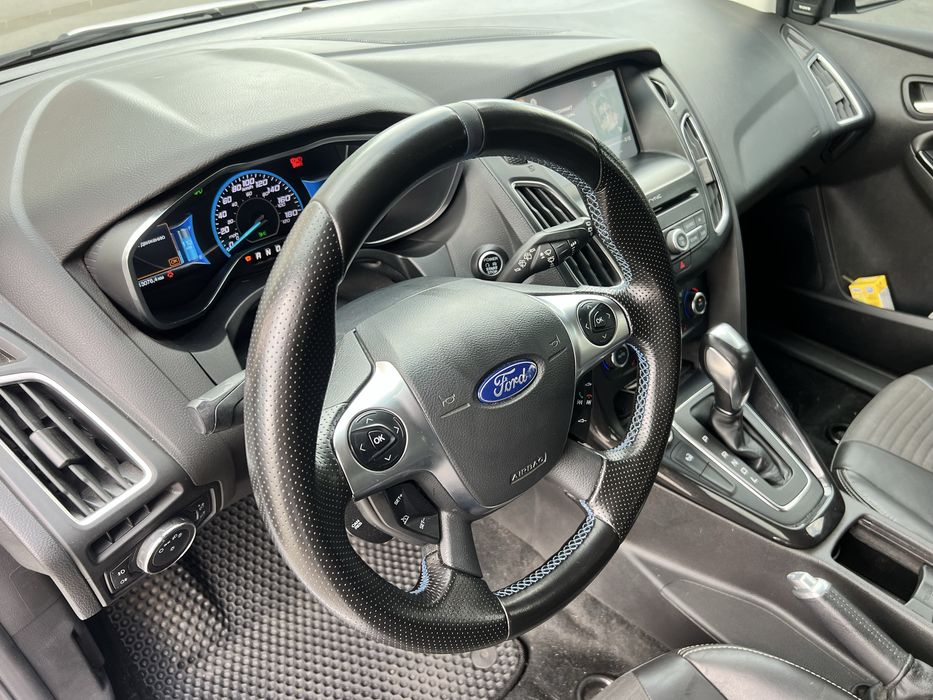 Ford Focus 3 electric 2018 год 33 kw в RS обвесе
