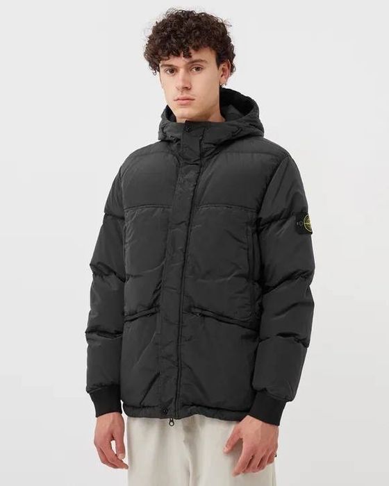 Пуховик STONE ISLAND NYLON METAL, нова колекція 2025