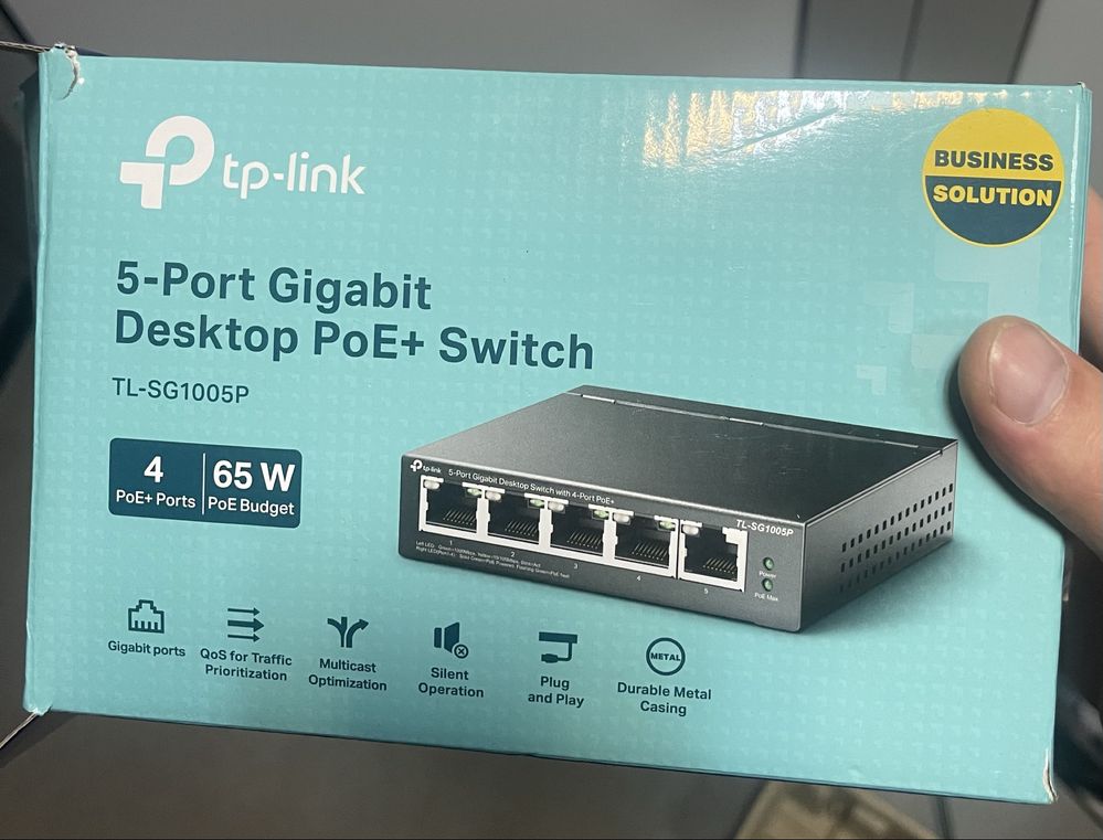 Продам tp-link 5-Port Gigabit Desktop PoE+ Switch