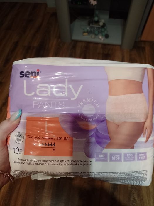 Sprzedam 2  nowe opakowania majtkej  chłonnych  beżowe rozmiar L,unise